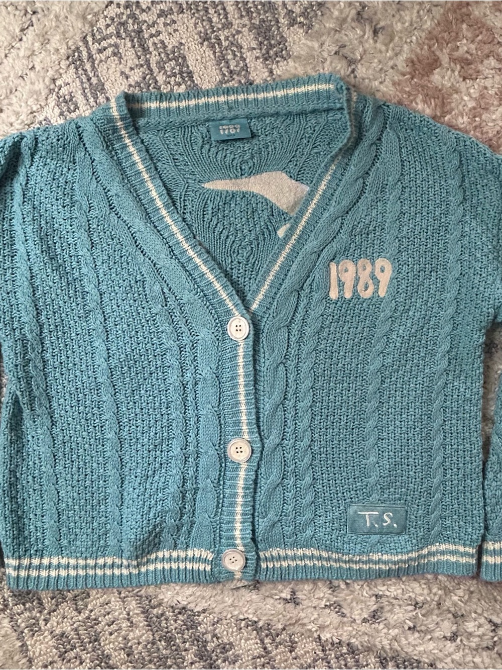 Taylor Swift Cable-Knit 1989 Cardigan Taylorâs Version - medium large